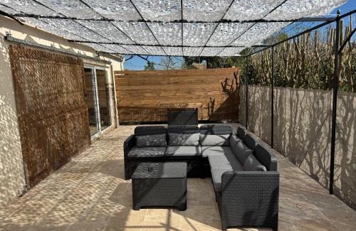 Caderousse Appartement | Love room villa rhôna avec jacuzzi