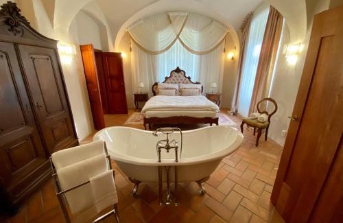 Svratouch Appartement | Lovecký zámek Karlštejn