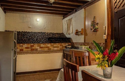 Puerto Viejo de Talamanca Cabine | Lovely Home in Puerto Viejo, Costa Rica. Local Caribbean Authentic Property
