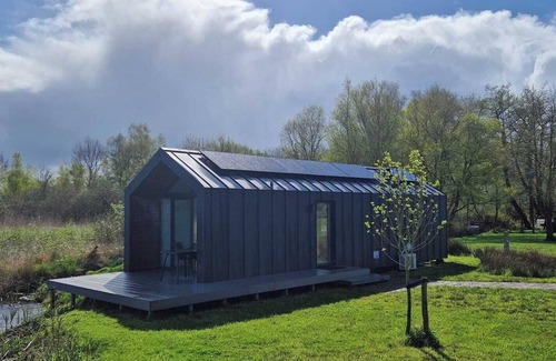 Municipality of Smallingerland Chalet De Ski | Lovely Tiny House in the middle of the Alde Feanen National Park