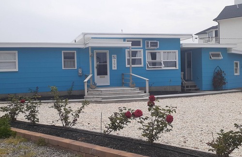 Loveladies Maison | Loveladies Lagoonfront, 3 BR, sleeps 8, 1.5 bath, Private Beach Parking pass
