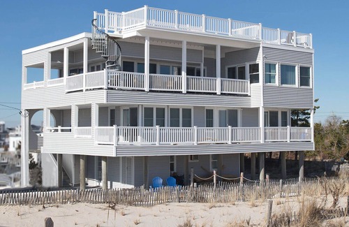 Loveladies Maison | Loveladies - ~ ~ LBI - Stupendous - Cinq / Six Chambre - Oceanfront
