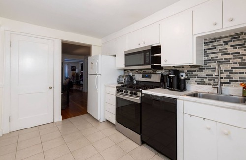 Salem Appartement | Lovely 1.5 bedroom in the great historic town
