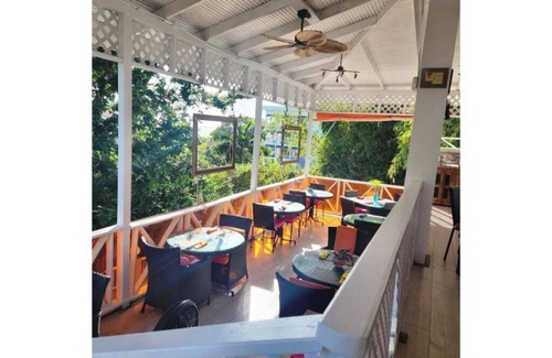 Bacolet Appartement | Lovely 1-bedroom apartment in Scarborough for a relaxing getaway