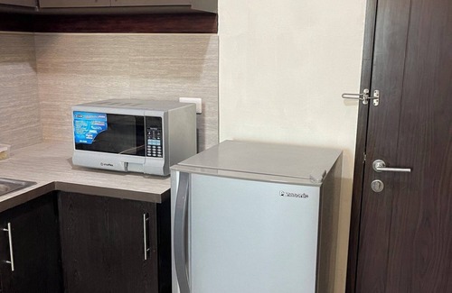 San Antonio Copropriété | Lovely 1-bedroom condo in fabulous Makati with WiFi, AC, fitness room
