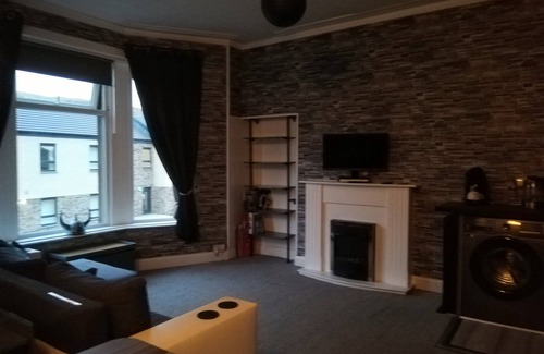 Largs Appartement | Lovely 1 Bedroom condo with sea views.