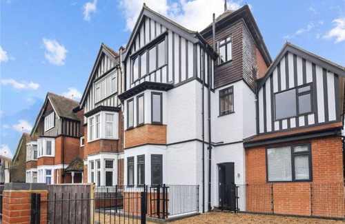 South Acton Appartement | Lovely 1-bedroom flat with Patio