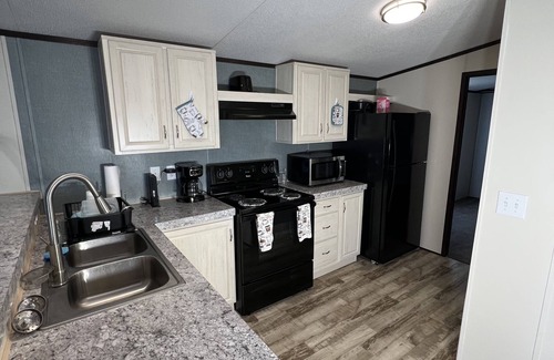 Port Lavaca Maison | Lovely 2/2 Coastal Home next to Beach and fishing
