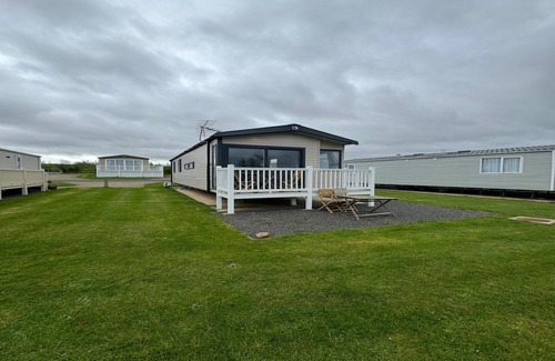 Prestonpans Cabine | Lovely 2-Bed Caravan in Seton Sands