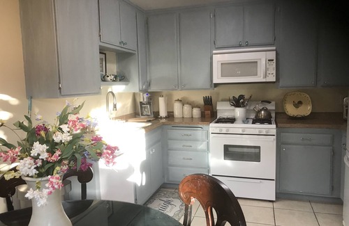 Goleta Maison | Belle 2 chambres 1. 5 maison de ville de bain proche de UCSB