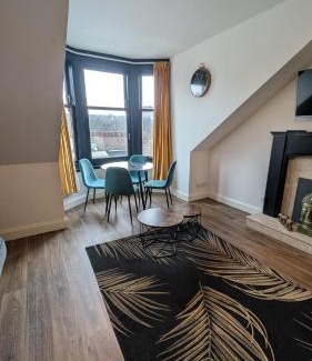 Greenock Appartement | Lovely 2 Bedroom Apartment in Central Location