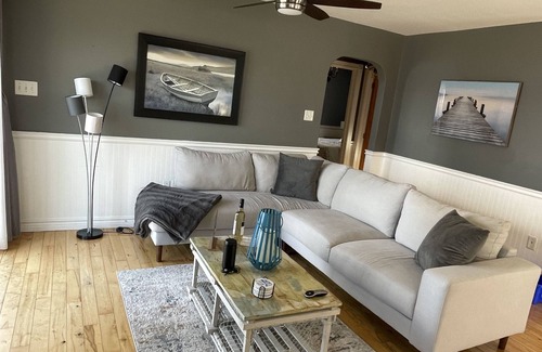 Ironville Maison | Lovely 2 bedroom house with guest suite in Barrachois with AC, WiFi, sauna.