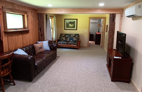 Maryland Maison | Lovely 2-bedroom house in Maryland, Newly re-done interior