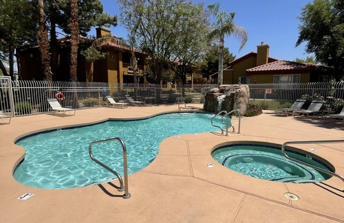 Deer Valley Copropriété | Lovely 2 Br, 2 Bath Condo in resort style, safe. 2 min to major roadways.