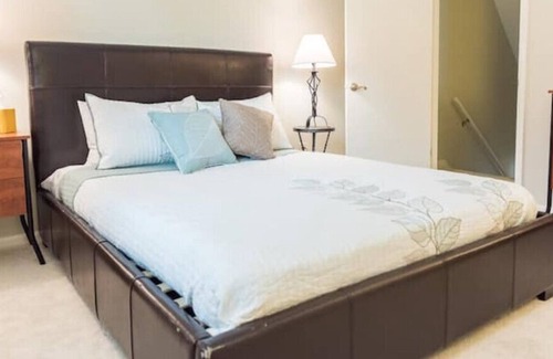Clintonville Copropriété | Lovely 2 BR by bike path, 2 miles to OSU