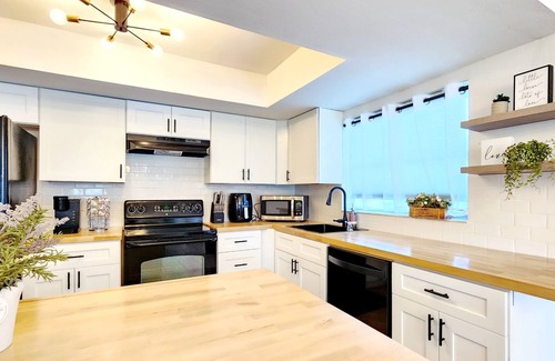 Lochmoor Waterway Estates Maison | Lovely 2Bed 2Bath Home near Downtown, Fort Myers