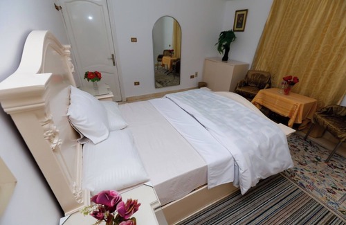 Al Haram Appartement | Lovely 2BR Apartment with Giza Pyramids View