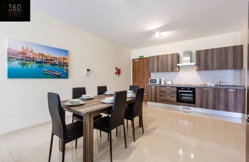 Marsaxlokk Appartement | Lovely 2BR APT in a peaceful Neighbourhood w/WIFI