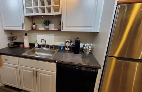 Salem Copropriété | Lovely 3-bedroom condo with AC in charming Salem