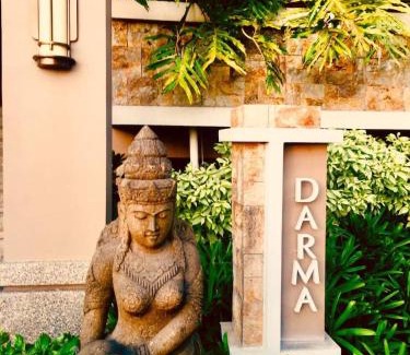 Bacoor City Appartement | Lovely 3 bedroom condo with amenities