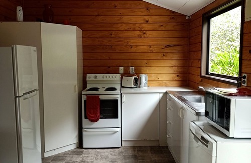 Karapiro Autre | Lovely 3 Bedroom Quiet Home with Farm Views - 10 mins to Cambridge and Hobbiton