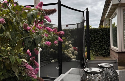 Elsrijk Maison | Lovely 3 bedroom Townhouse w/ big garden & parking 15 min from Amsterdam