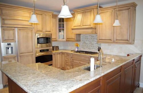 South End Copropriété | Lovely 4 bedroom, 3 bath beach front property