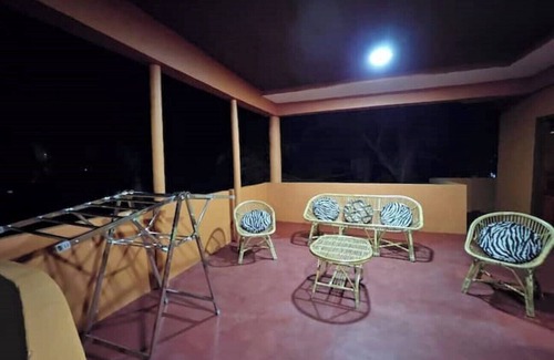 Nallur Maison | Lovely 4 bedroom top floor home in Kokkuvil East, Jaffna, Sri Lanka