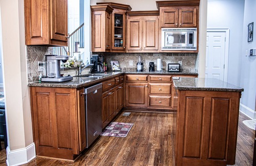 Conyers Maison | Lovely 7-bedroom house in Conyers with fitness room, WiFi, AC