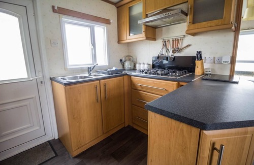 Ingoldmells Maison | Lovely 7 berth caravan with free WiFi in Skegness ref 67009L