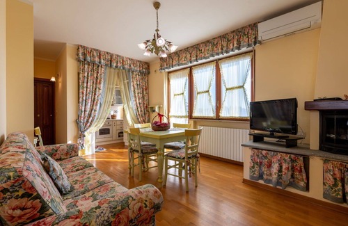 Castagnole Monferrato Appartement | Joli appartement pour 4 personnes avec climatisation, WIFI, TV et terrasse