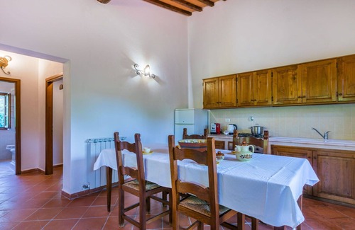 Castellina in Chianti Villa | Confortable appartement dans une maison de vacances avec piscine, climatisation, WIFI, TV, patio