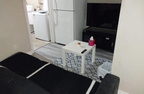 London Maison | Lovely and calm townhouse with free parking