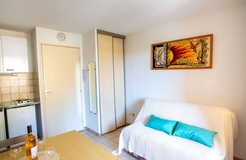 Cap Benat Appartement | Agréable appartement pour 4 personnes avec WIFI, TV, balcon et parking