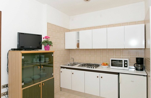 Frader Appartement | Confortable appartement pour 5 personnes avec piscine, climatisation, WIFI, TV, terrasse et parking
