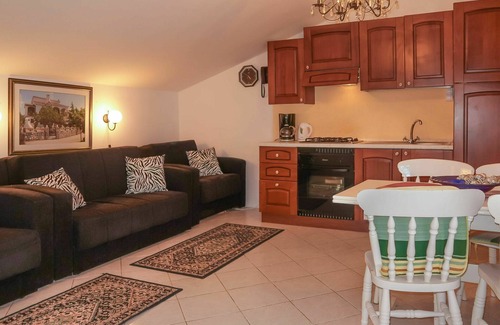 Skrbcici Appartement | Confortable appartement pour 6 personnes avec climatisation, WIFI, TV et patio