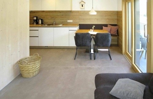 Hofstetten Appartement | Bel appartement pour 4 personnes avec WIFI, TV et terrasse