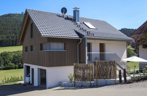 Hofstetten Appartement | Bel appartement pour 4 personnes avec WIFI, TV et terrasse