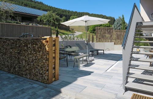 Hofstetten Appartement | Bel appartement pour 4 personnes avec WIFI, TV et terrasse