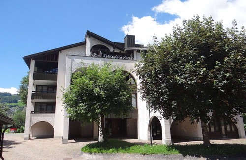 Engelberg Appartement | Agréable appartement pour 4 personnes avec WIFI, piscine, TV et balcon