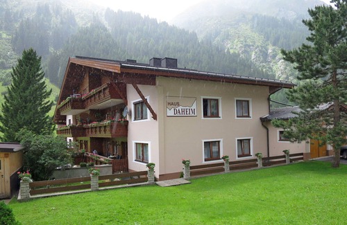 Plangeross Appartement | Agréable appartement pour 5 personnes avec WIFI, TV, terrasse, animaux admis et parking