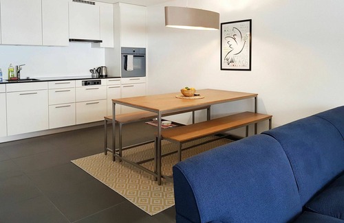 Blausee Appartement | Confortable appartement pour 4 personnes avec WIFI, TV, balcon, animaux admis et parking