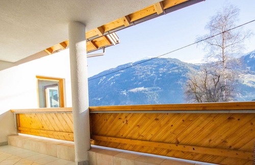 Wenns Appartement | Confortable appartement pour 10 personnes avec WIFI, TV, balcon, animaux admis et parking