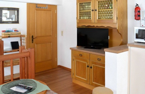 Flirsch Appartement | Agréable appartement pour 3 personnes avec WIFI et parking