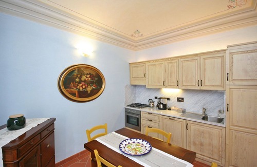 Volterra Appartement | Bel appartement avec WIFI, piscine, TV, animaux admis et parking, près de San Gimignano