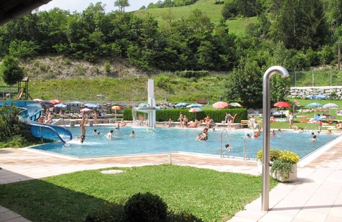 Landeck Appartement | Confortable appartement pour 4 personnes avec WIFI, TV, balcon, animaux admis et parking