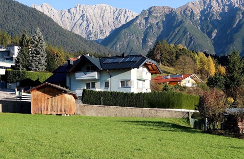 Imst Appartement | Joli appartement pour 4 personnes avec WIFI, TV et parking