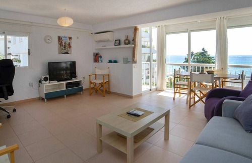 Altea Appartement | Lovely apartment for 4 people with WIFI, A/C, TV, terrace and parking