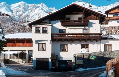 Grins Appartement | Confortable appartement pour 5 personnes avec WIFI, TV et balcon