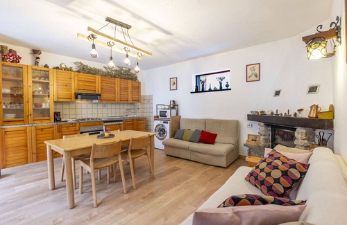 Isola Appartement | Joli appartement pour 5 personnes avec WIFI, TV, terrasse, animaux admis et parking